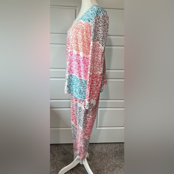 Josie Pajama Set Long Sleeve Top Pants Floral Print Loungewear Sleepwear Size XL - Picture 4 of 12